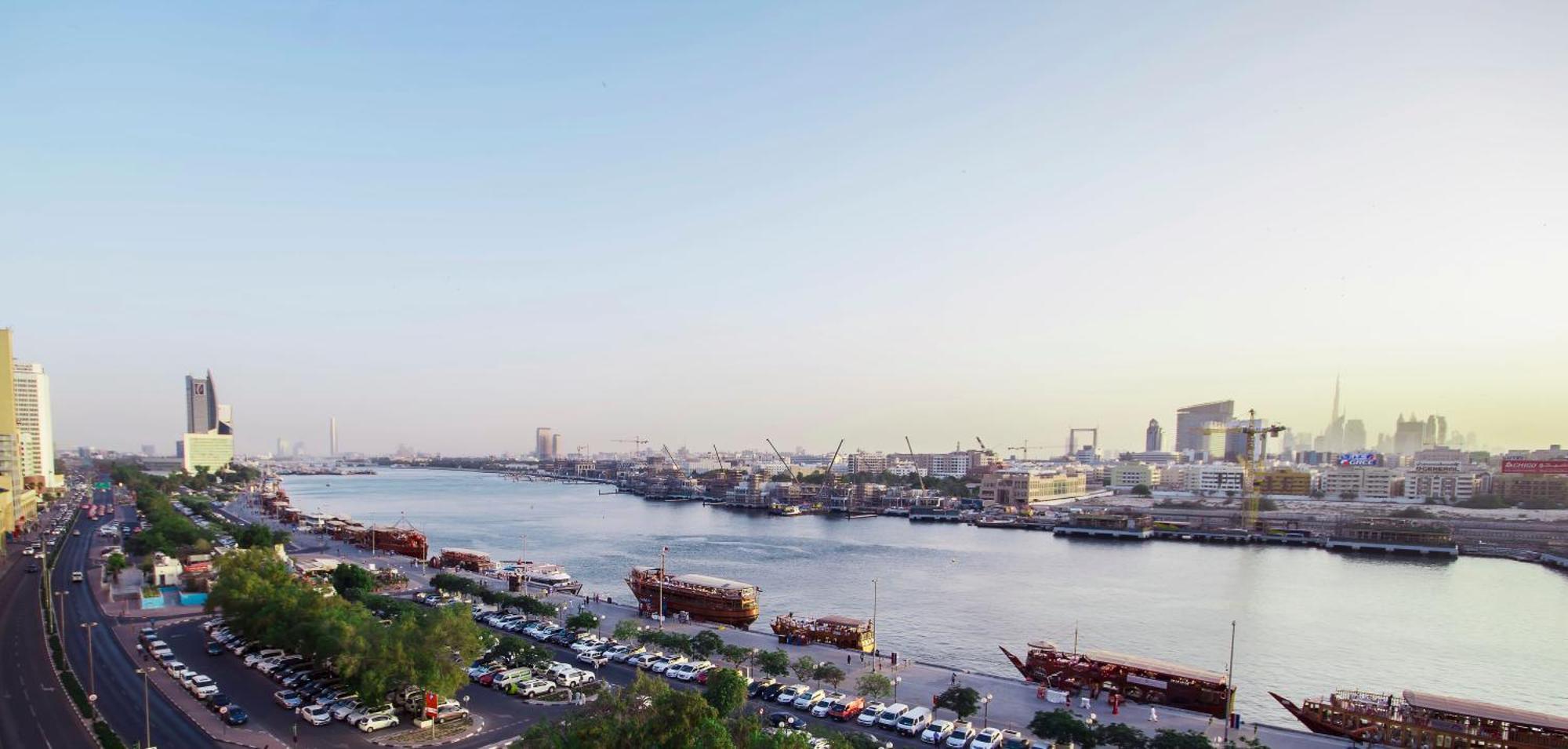 Riviera Hotel Dubai Exteriör bild